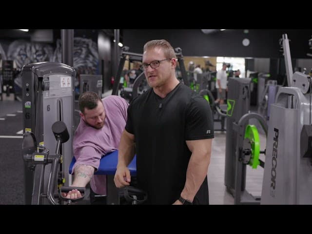 Machine Single Arm Preacher Curl
