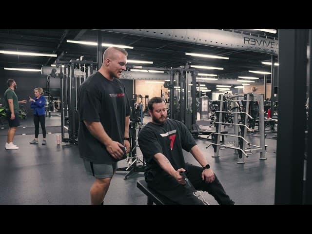 Single Arm Cable Lat Row
